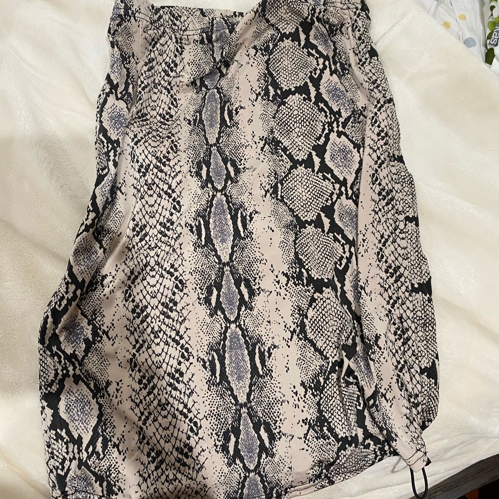 Snake skirt
